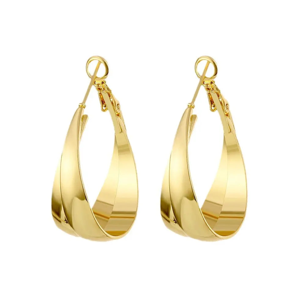 Exaggerated And Personalized Hollow Chain Stud Earrings Simple - Glam WOW