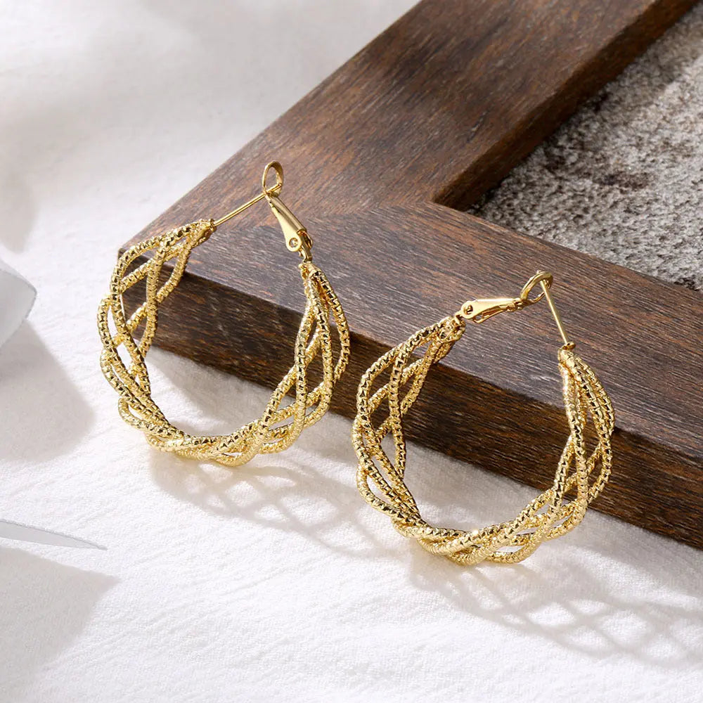 Exaggerated And Personalized Hollow Chain Stud Earrings Simple - Glam WOW